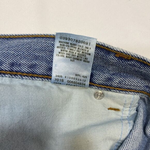 Levis Jeans Mens 44x32 Blue 550 Tapered Leg Relaxed Fit American Western Denim - Picture 7 of 14